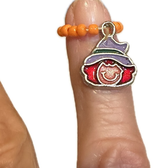 VTG WITCH BEADED RING CHARM HALLOWEEN JEWELRY HANG ON NECKLACE BRACELET CORD .5” - Picture 8 of 11